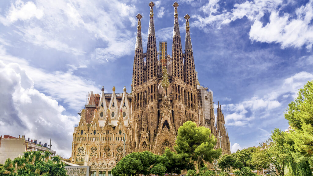 The imposing façade of La Sagrada Familia
