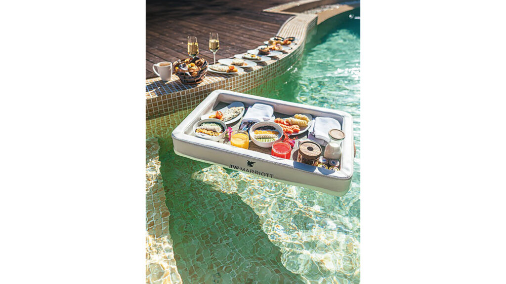 Pool Breakfast Maldives JW Marriott